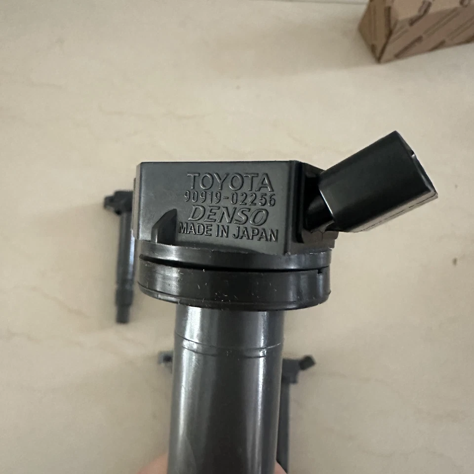 Bobinas de ignição GENUÍNAS DENSO para 2005-2024 Toyota e Lexus I4 V6 V8, 90919-02256 - Imagem 4 de 4