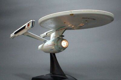 Bandai 1/850 Scale Star Trek U.S.S. Enterprise NCC-1701