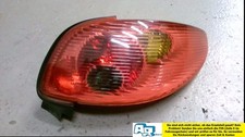 Rückleuchte Heckleuchte Rechts Peugeot 206 CC 110 Bj 2004 2KFX/2NFZ/ 2690426