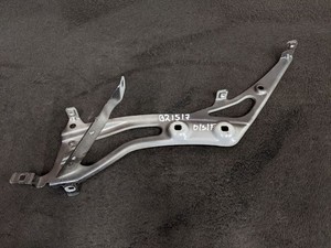 BMW 2ER F45 O/S KOTFLÜGEL HALTER FAHRERSEITE RECHTS VORNE 7297202