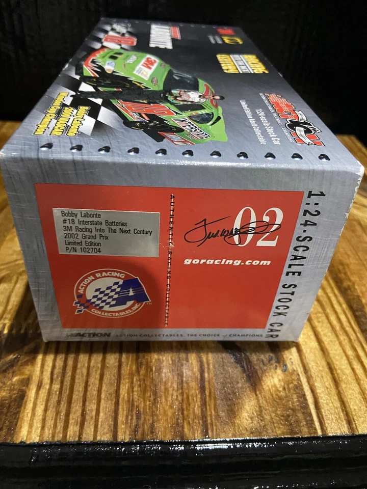 Pontiac 2002 Bobby Labonte #18 3M Racing into the Next Century acción 1:24 raro Foto 4 de 4