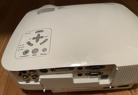 NEC VT700 HD & 240p 480i RGB Capable Projector 15kHz RGBS VGA 3LCD 61% Lamp Life