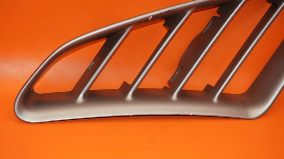 PORSCHE BOXSTER QUARTER VENT GRILLE RIGHT PASSENGER 2007 2008 2009 2010 2011 - Image 3 of 4