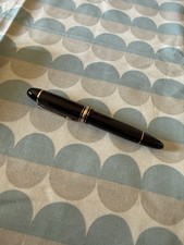 Montblanc Meisterstück 149 Fountain Pen Broad Nib Black Gold Trim Leather Sleeve
