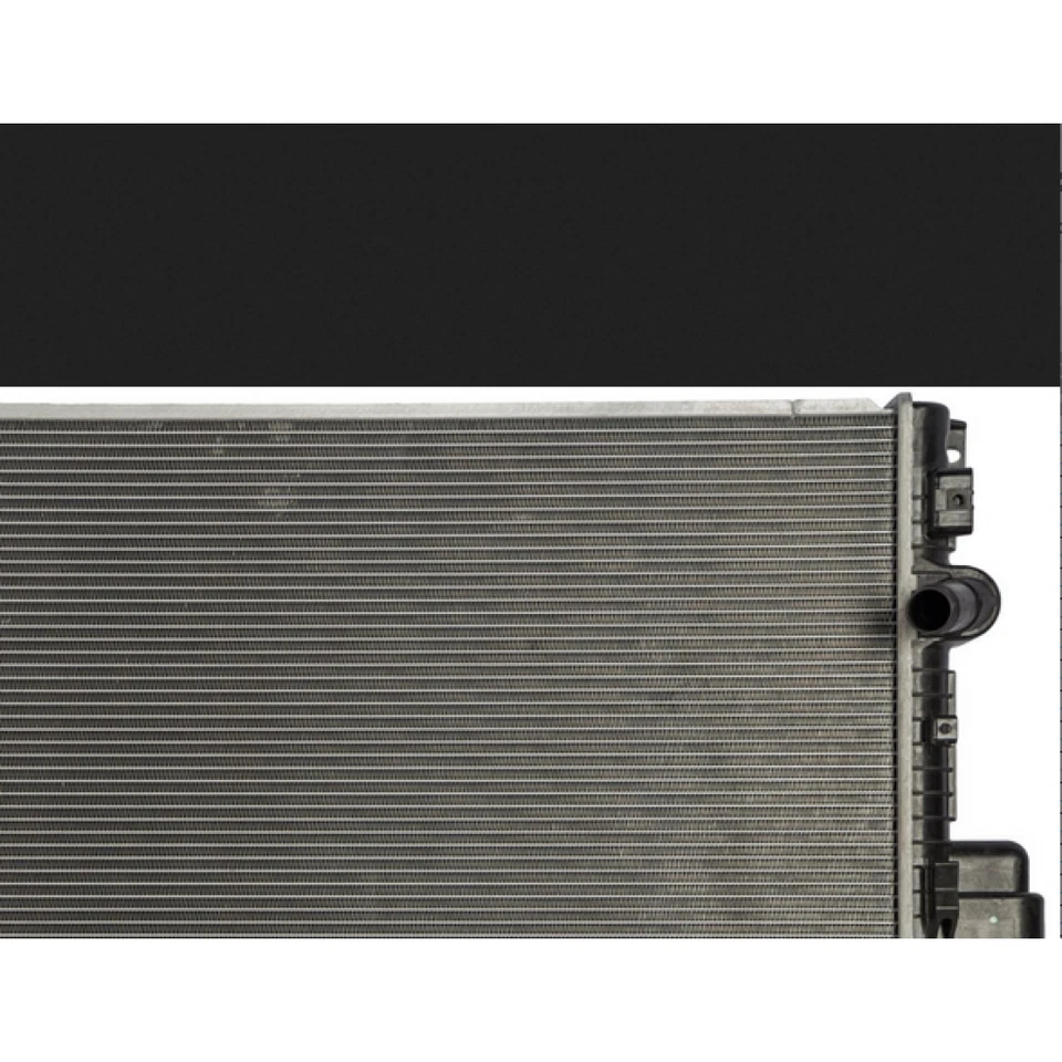 For Ford F250/F350/F450/F550 Super Duty Radiator 2011-2016 Plastic / Aluminum - Imagem 3 de 4