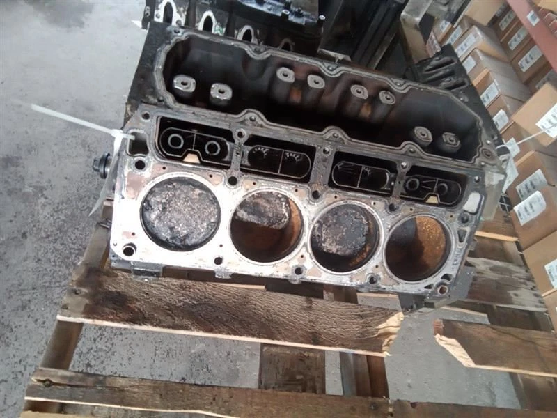Cylinder Block 3.7L Fits 06-08 DAKOTA 3479897 - Imagem 2 de 4