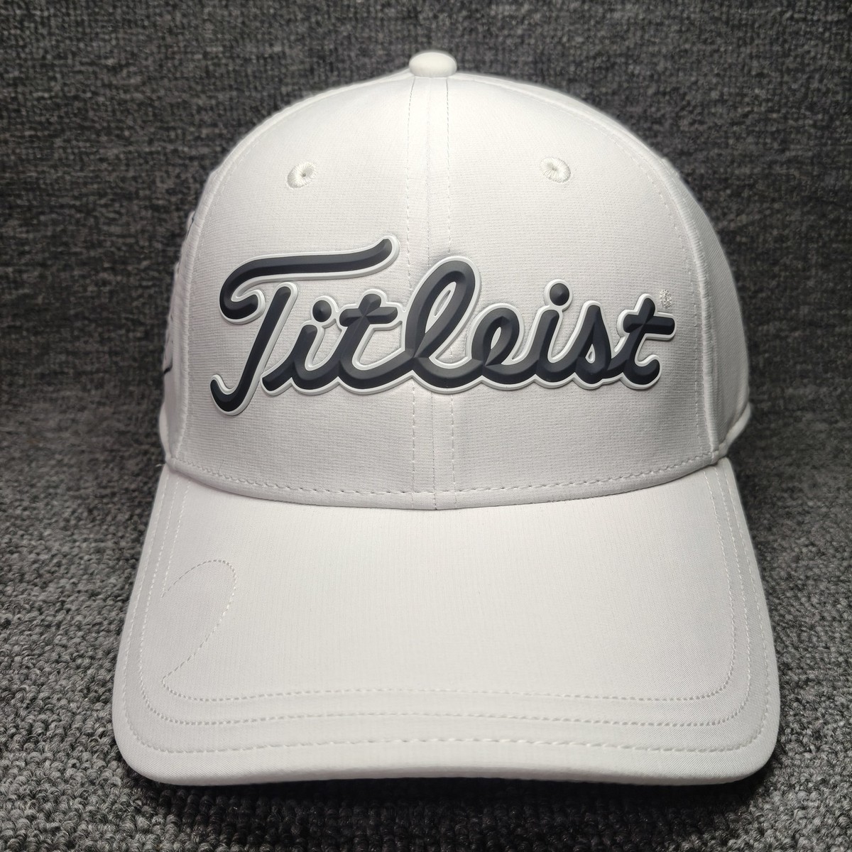 Titleist White Strapback Golf Cap Kalmar Golfklubb 1947 Script Logo Hat