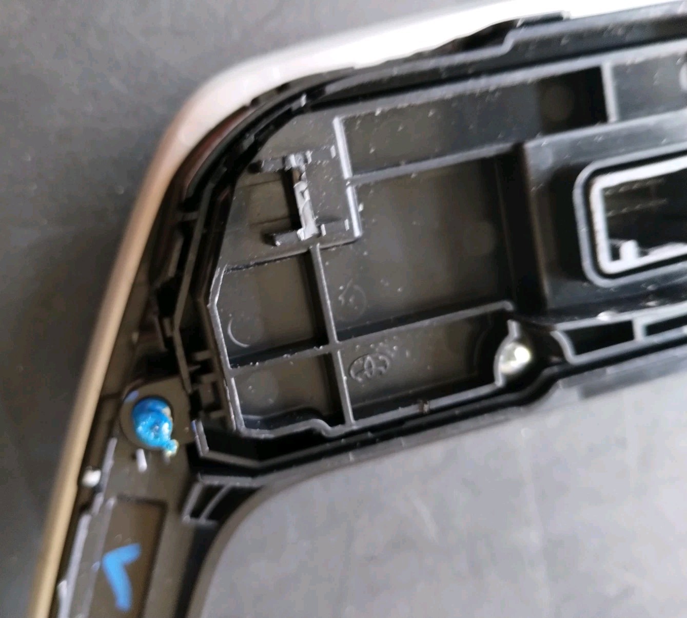Picture 4 of 6