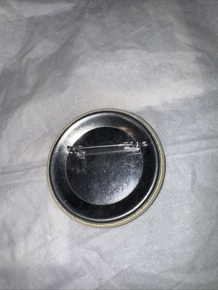 Vintage Chicago White Sox Winnin’ Ugly 1983 Pinback Button - Image 2 of 2