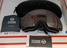 Outdoor Master Snow Ski Goggles Interchangeable Lens Frameless Snowboard Helmet