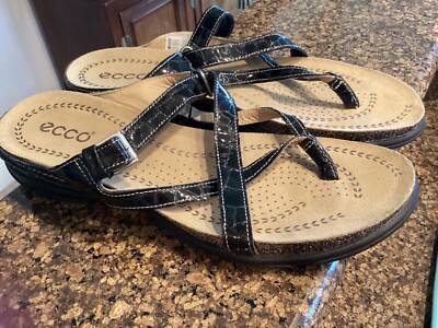 ECCO light 7.5 Black Strappy Sandals Womens DU 40 comfort shoes thong style
