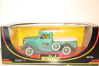 Solido Prestige 1/18 Ford V8 Pick Up Baché Pennzoil 1936 - LJ313 (Occasion)