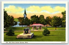 Postcard MI, ZORN PARK, Harbor Springs, Michigan, Linen c1940's Unposted  MI1