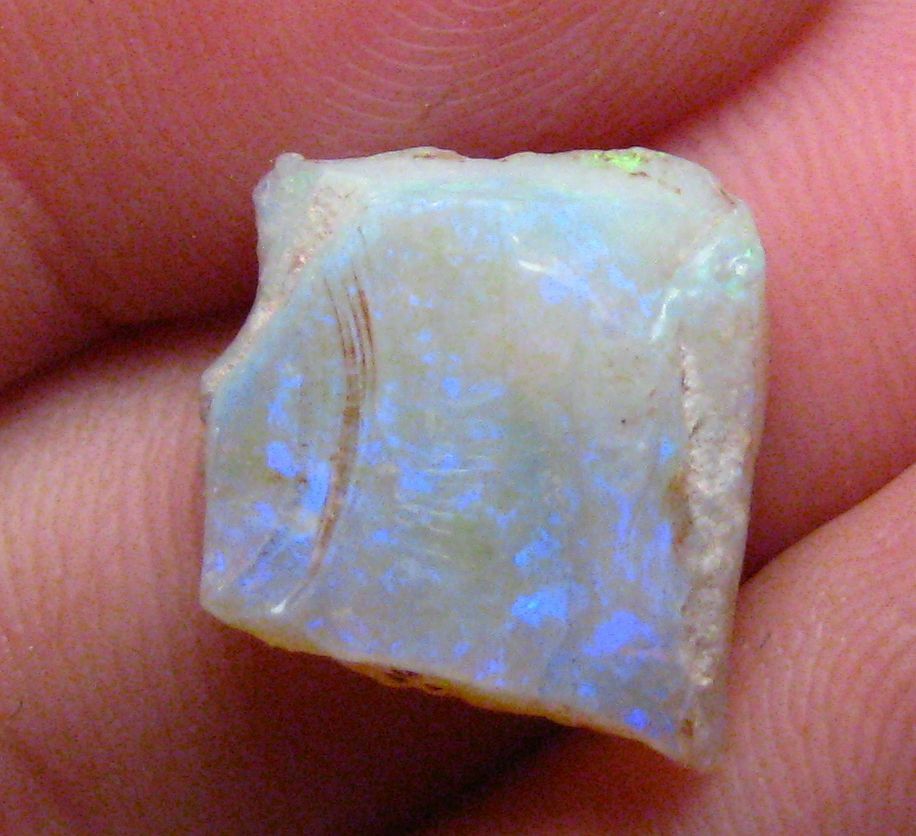 Opale brute Coober Pedy d'exception de 5.10cts, gemme rare d'Australie
