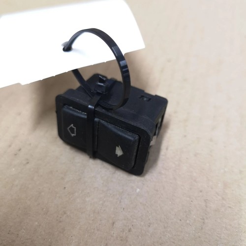 BMW 5 Touring E39 Fensterheber Schalter Vorne links 8368974 3.00 28703003