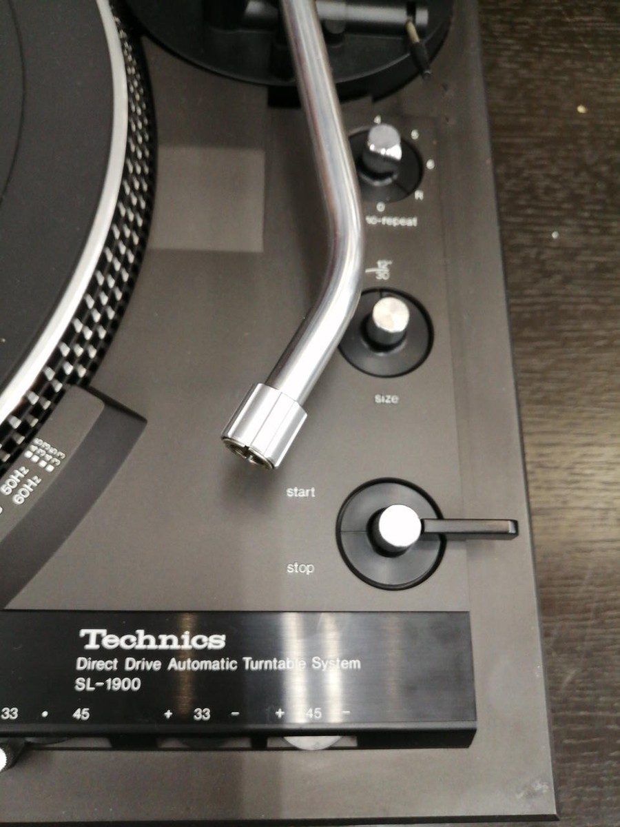 Technics SL-1900 Direct Drive Turntable Full Auto Vintage Japan