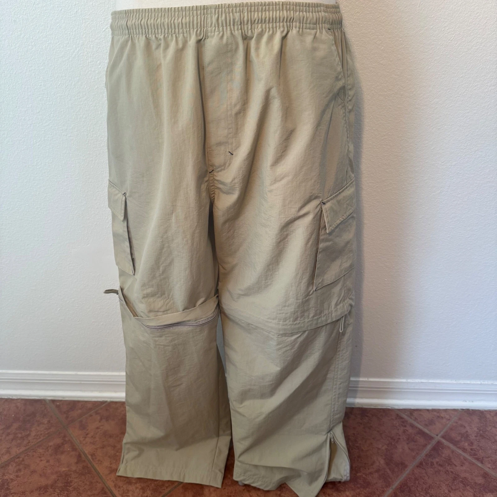Convertible Zip Off Cargo Hiking Cargo Pants Mens M Khaki Camp Outdoor Fishing
Opens in a new window