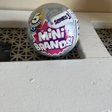 ZURU MINI BRANDS SERIES 3 GREY BALL  new UNOPENED 5 SURPRISE INSIDE EACH bx6