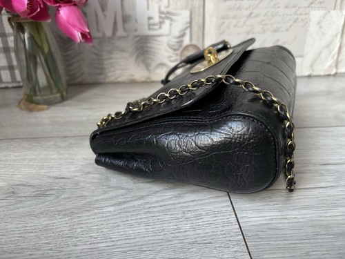 Bolso de hombro con correa de cadena de cuero negro con estampado de cocodrilo Mulberry Lily - Imagen 11 de 16