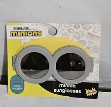 Illumination Minions Gray Goggles Sunglasses New in pkg