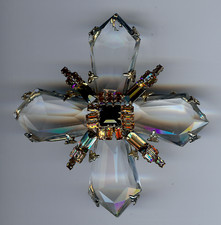 SCHREINER LARGE VINTAGE FACETED GLASS TOPAZ RHINESTONE CROSS PIN BROOCH