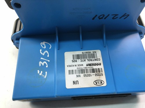 E3159 KIA CARENS III UN 2007 Climate Control Unit 972501D250 - Picture 3 of 4