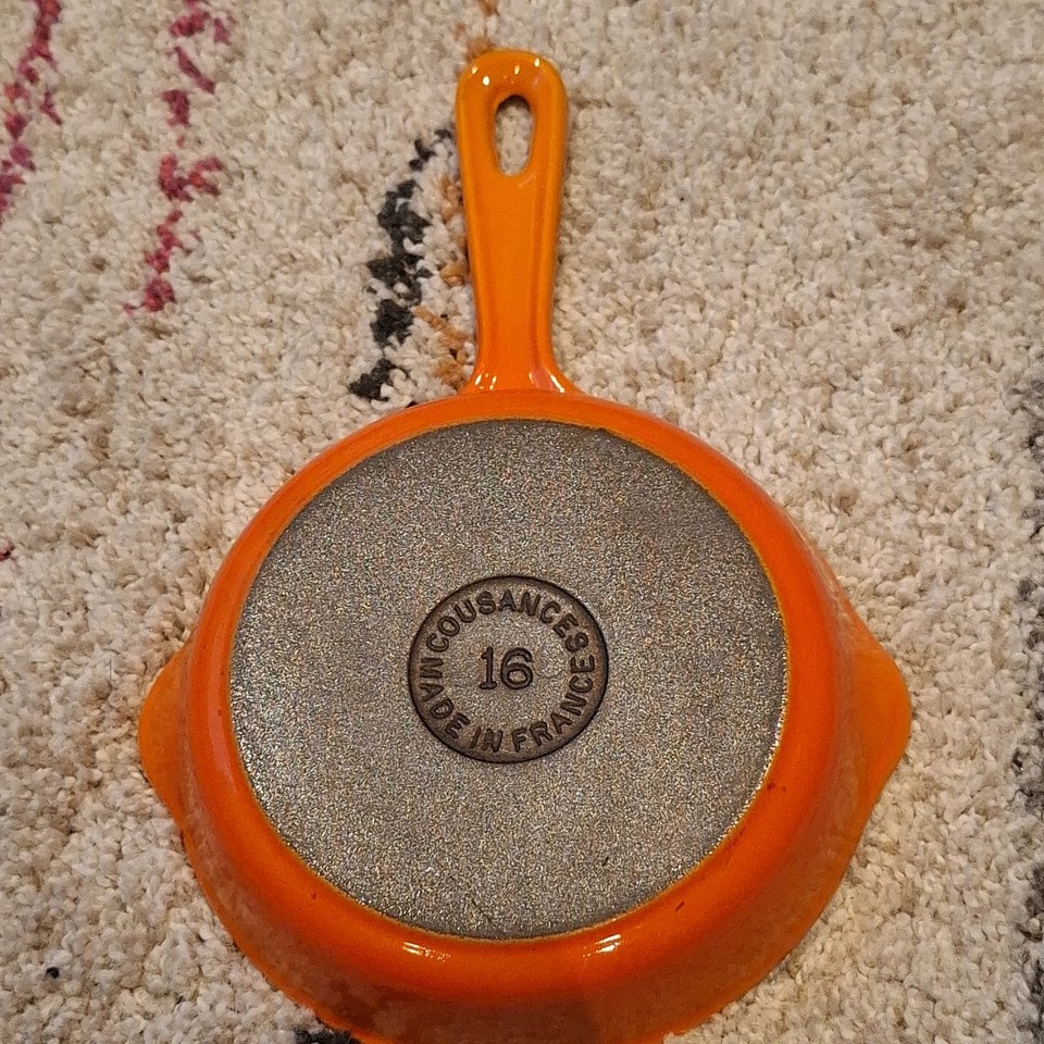 Vintage Cousances 16 Cast Iron Pot With Original Lid-le