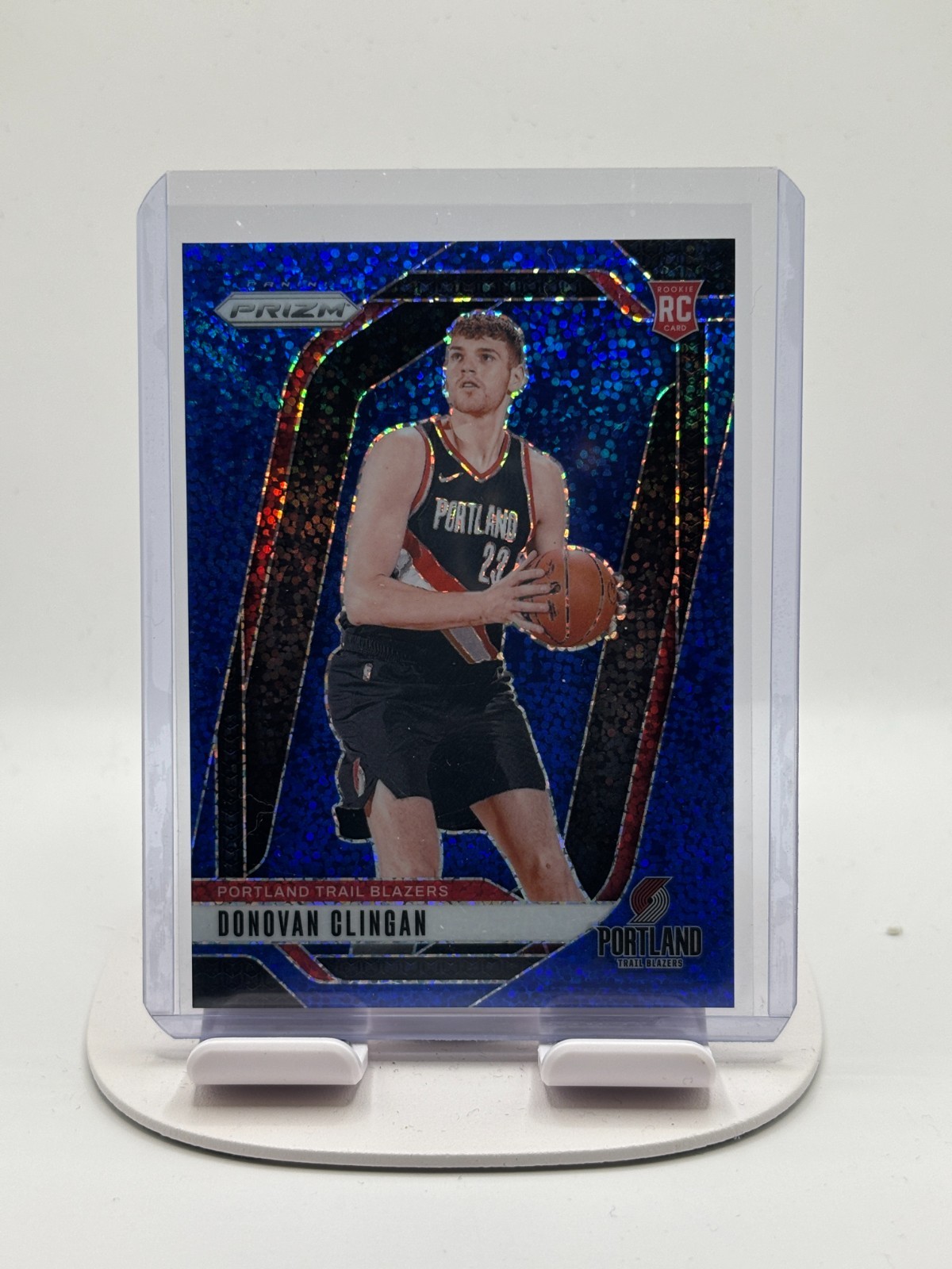 2024-25 Panini Prizm - Donovan Clingan #221 Blue Sparkle Prizm /144 (RC)