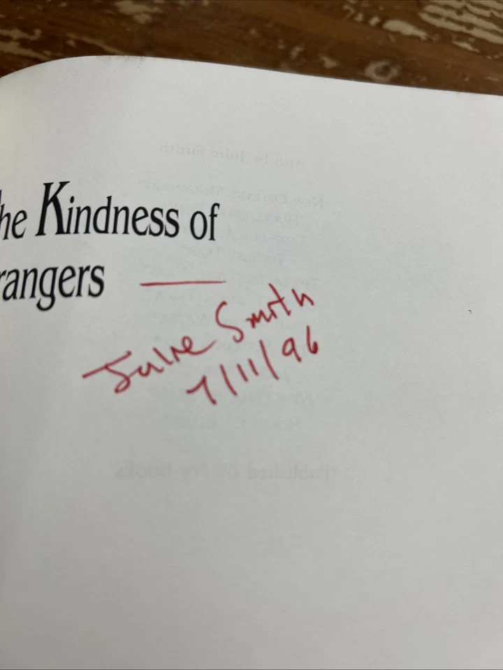 The Kindness of Strangers by Julie Smith *Signed* HC/DJ 1st Edition 1st Print - Imagem 3 de 4