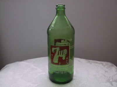 Vintage 7 UP ACL SODA BOTTLE 1967, One Pint 12 Fl. oz. No Deposit, No Return