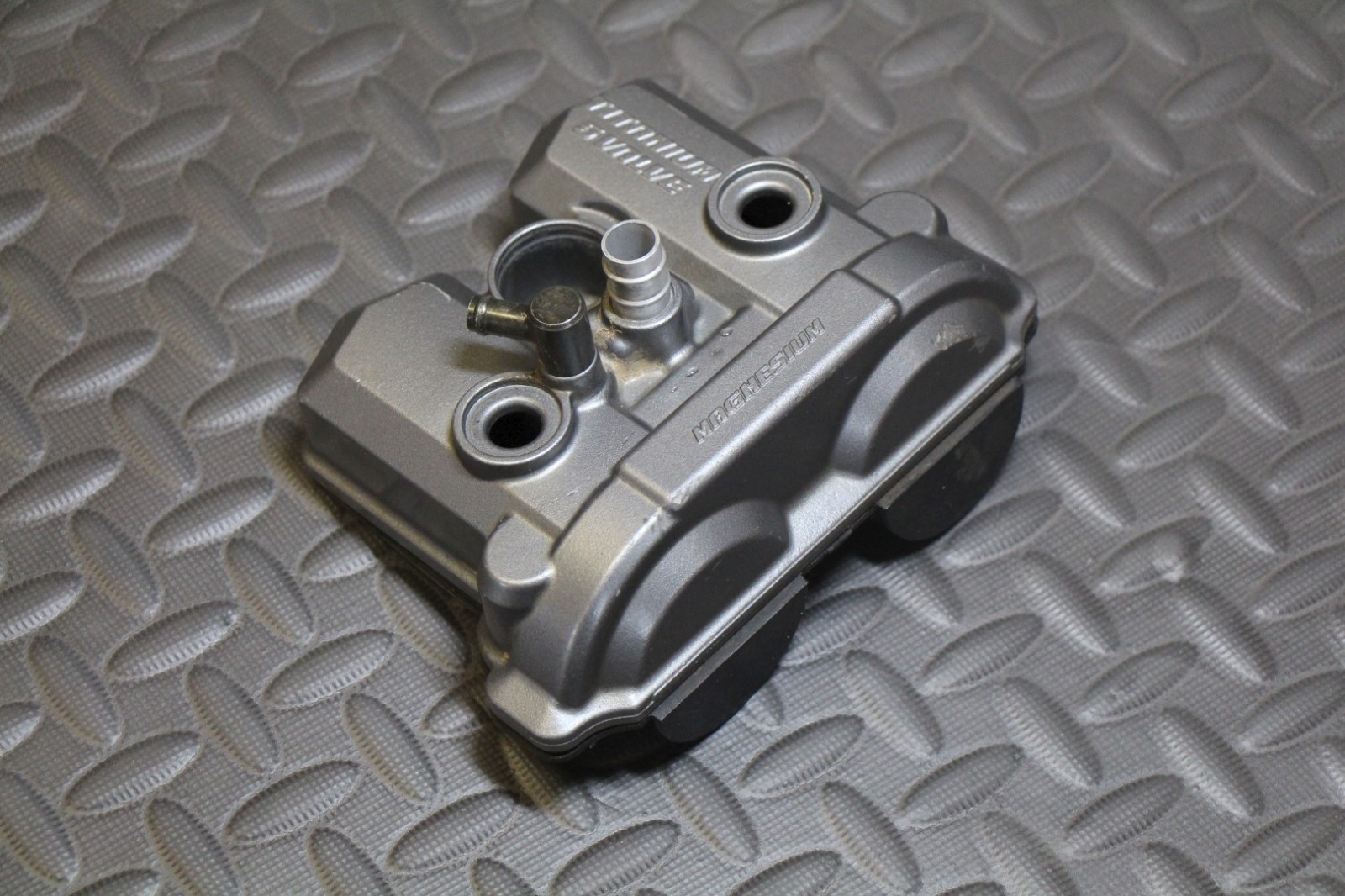 Yamaha YFZ450 cylinder head valve cover & rubber gasket YFZ 450 2004