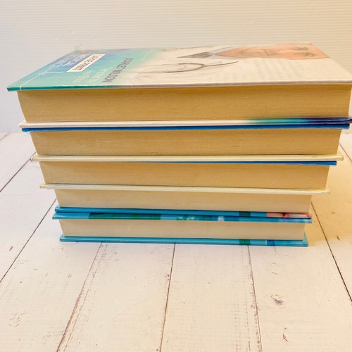 5x Mills & Boon Medical Romance Large Print Hardcover Bulk Lot Ex-Library - Picture 3 of 6