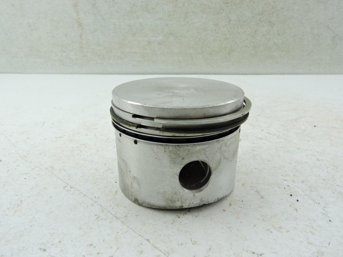 Reee様 NOS STD Piston and Rings Norton 850 Commando Roadster Interstate
