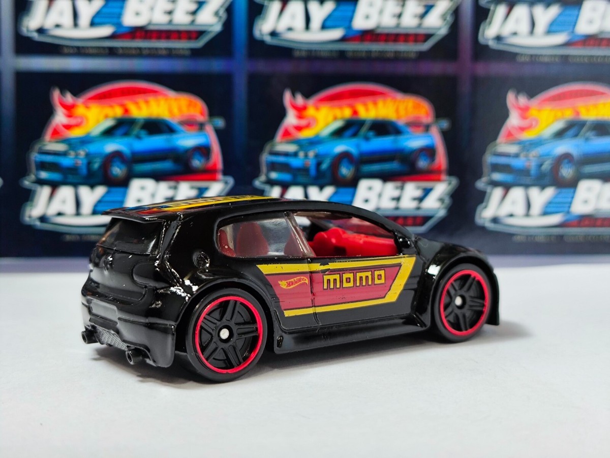 ＭＯＭＯボス　ＶＷ　ＧＯＬＦ４／ＧＯＬＦ５／ＢＥＥＴＬＥ Hot Wheels Red Edi Volkswagen Golf GTI MOMO Black Loose (Promo