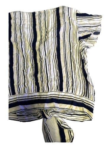 By & by Short Sleeve Striped Modern Fit Button Front Shirt Juniors Medium - Picture 10 of 11