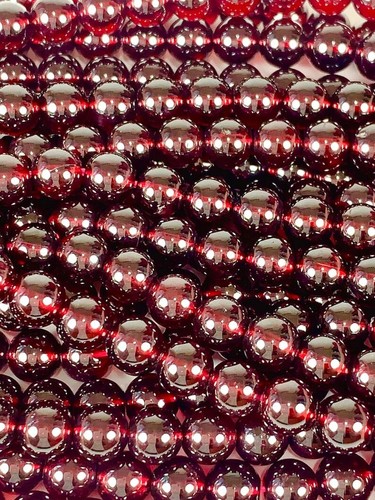 Grade AAA+++ Genuine Natural Red Garnet Smooth Round Beads 15.5" Strand - 第 1/8 張圖片