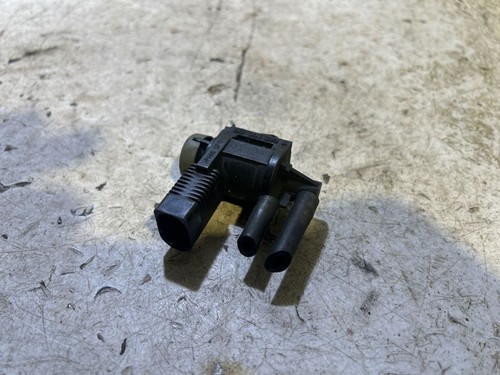 Volkswagen Golf V 2008 Diesel 103kW Turbolader Druckwandler Magnetventil