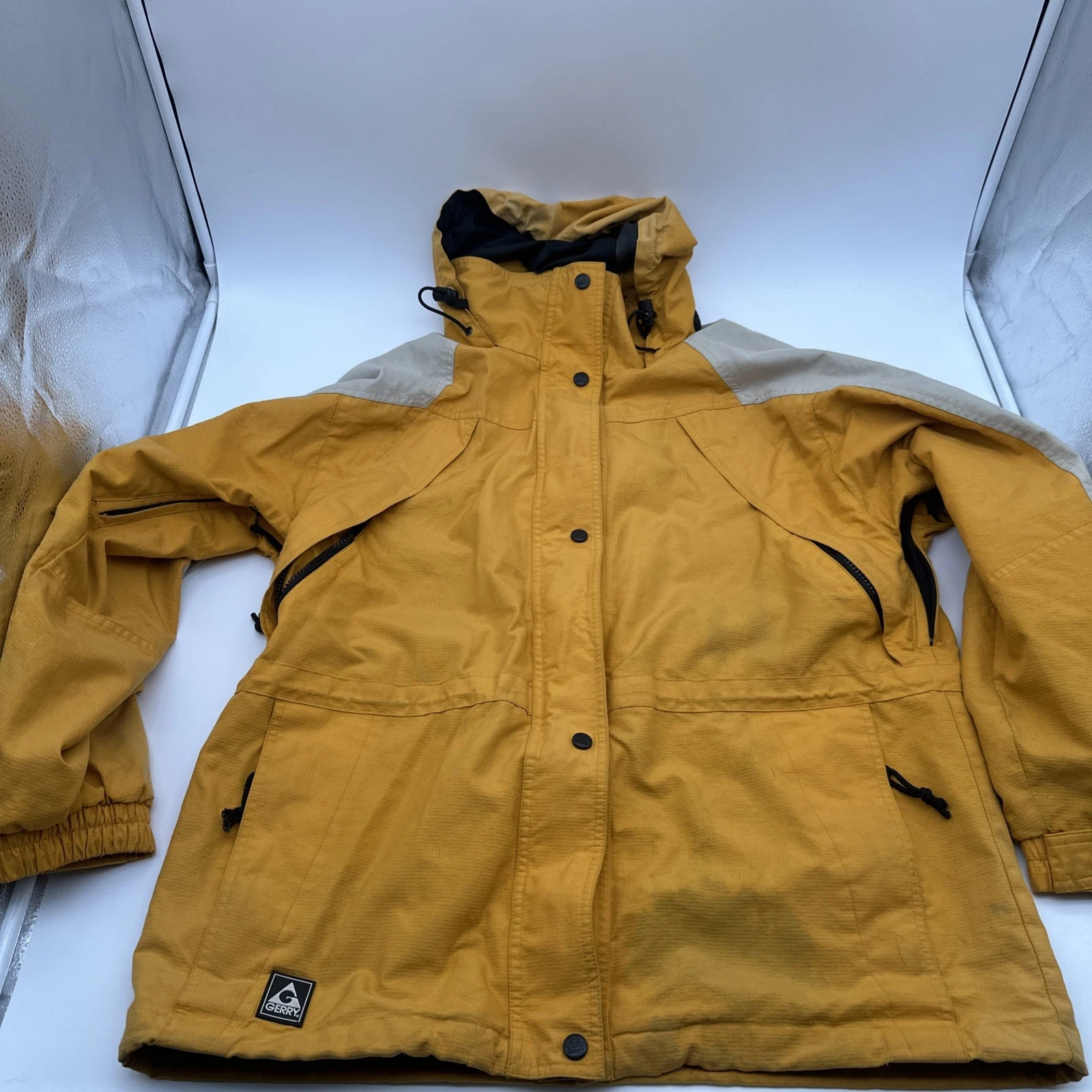 Men's Gerry Ski Snowboard Jacket Black Yellow Size Large Hood Waterproof Stain