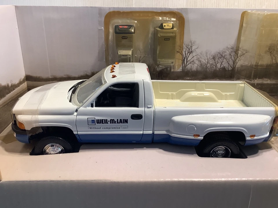 Remolque de entrenamiento Dodge Ram 3500 Weil-McLain 2007 serie Contractors 1/18 diecast Foto 2 de 4