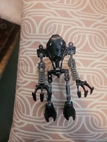 LEGO Bionicle Toa Onua Set 8532 Complete with Instructions and Cannister