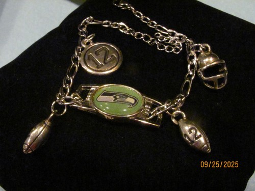 NEU! Seattle Seahawks Football Bettelarmband Figarokette 6" bis 8" mit Geschenkbox - Bild 3 von 5