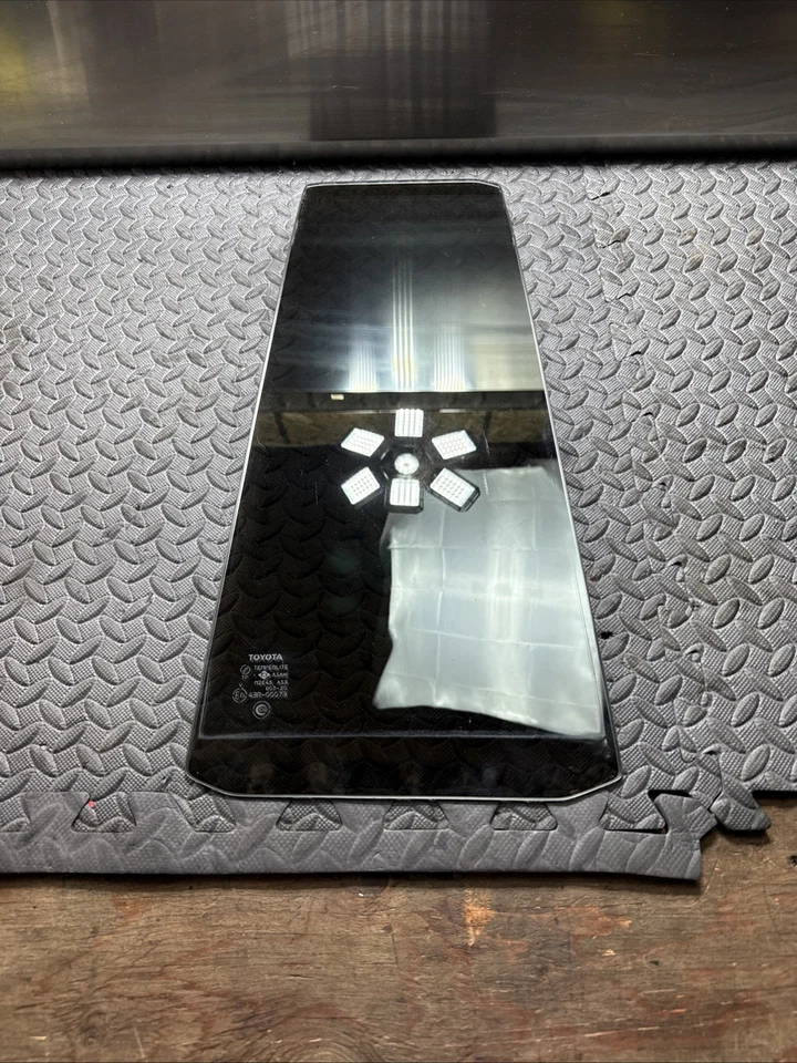 1998-2007 Toyota Land Cruiser 100 105 Series Rear Quarter Window 1/4 Glass Solar — 第 2/4 张图片