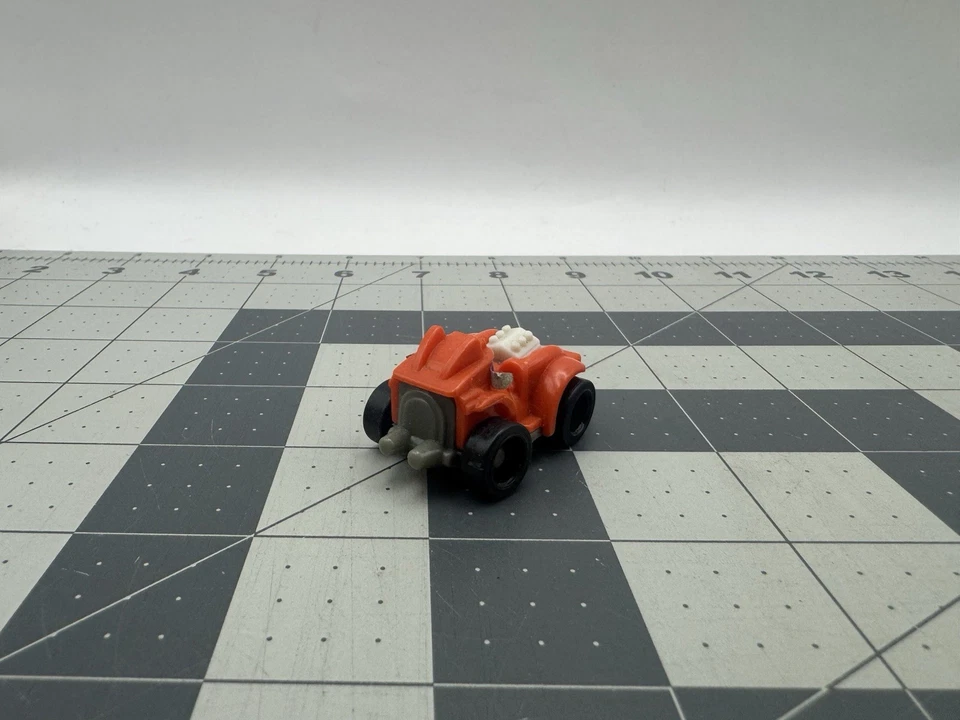 KINDER Joy Sorpresa Huevo Juguete Coche de Carreras Naranja, Retroceder y Carrera 1.5” Foto 3 de 4