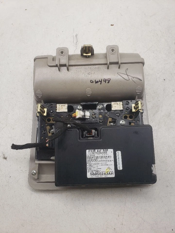 Console Front Roof With Sunroof Fits 05-10 GRAND CHEROKEE 1429493 - Image 2 of 4