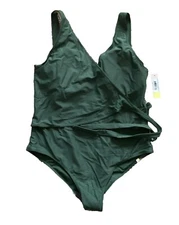 Summersault Swim Suit Women Size 20 Green