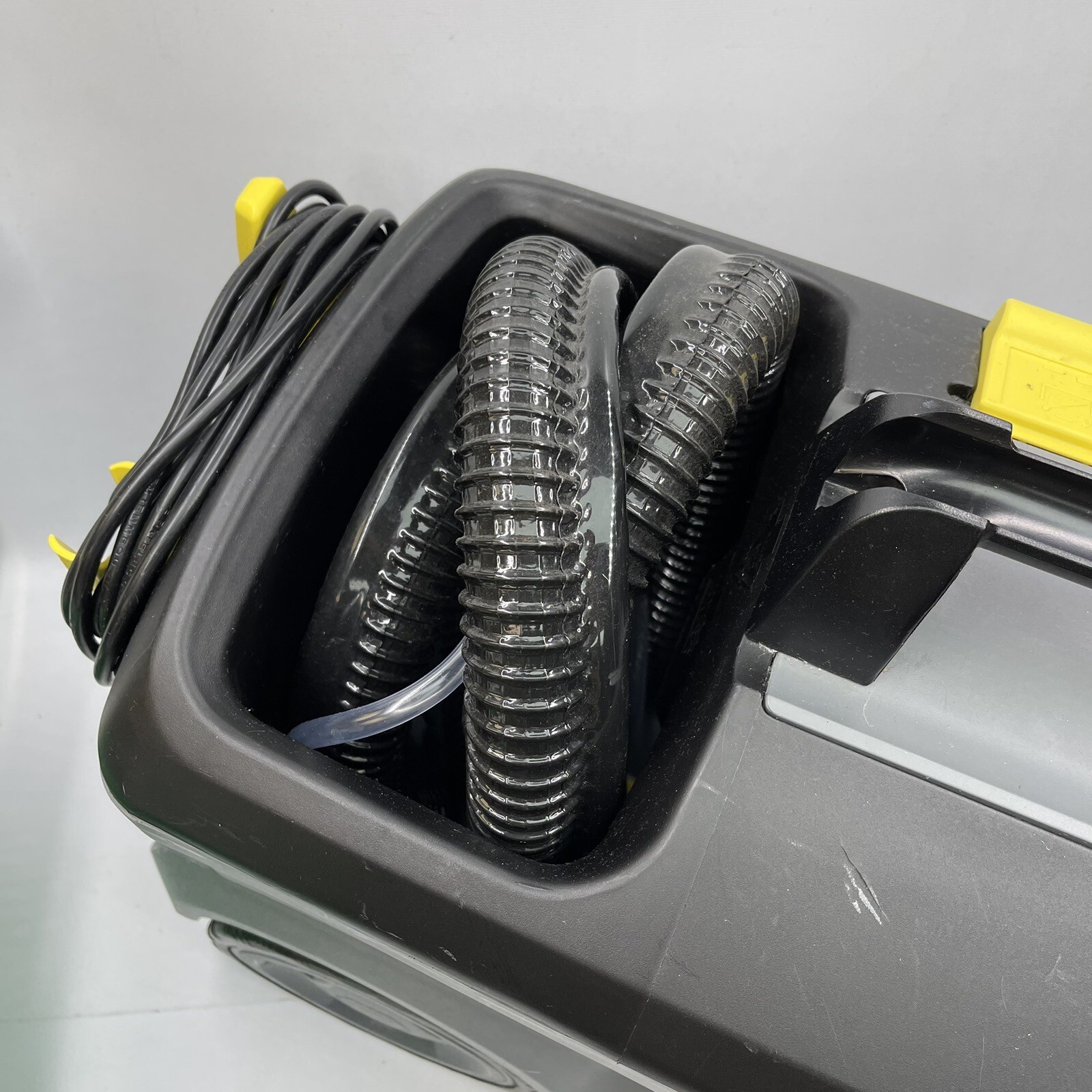 Karcher Professional Carpet & Upholstery Spray Extraction Cleaner Puzzi