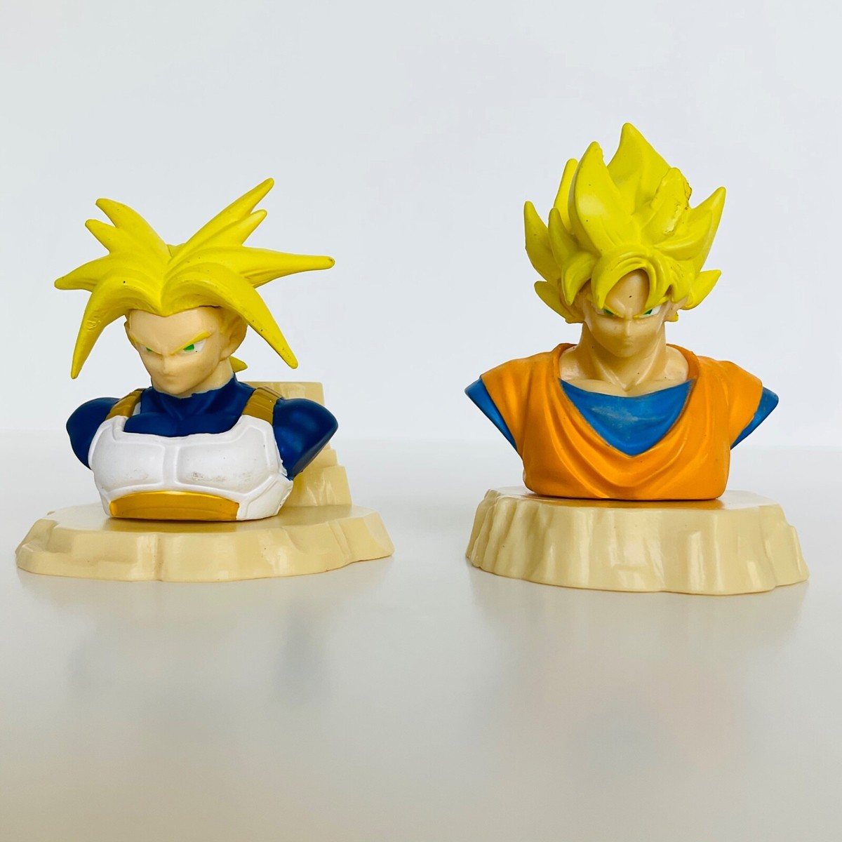 Dragon Ball Z Mini Bust Figure Set of 2 Super Saiyan Trunks & Goku