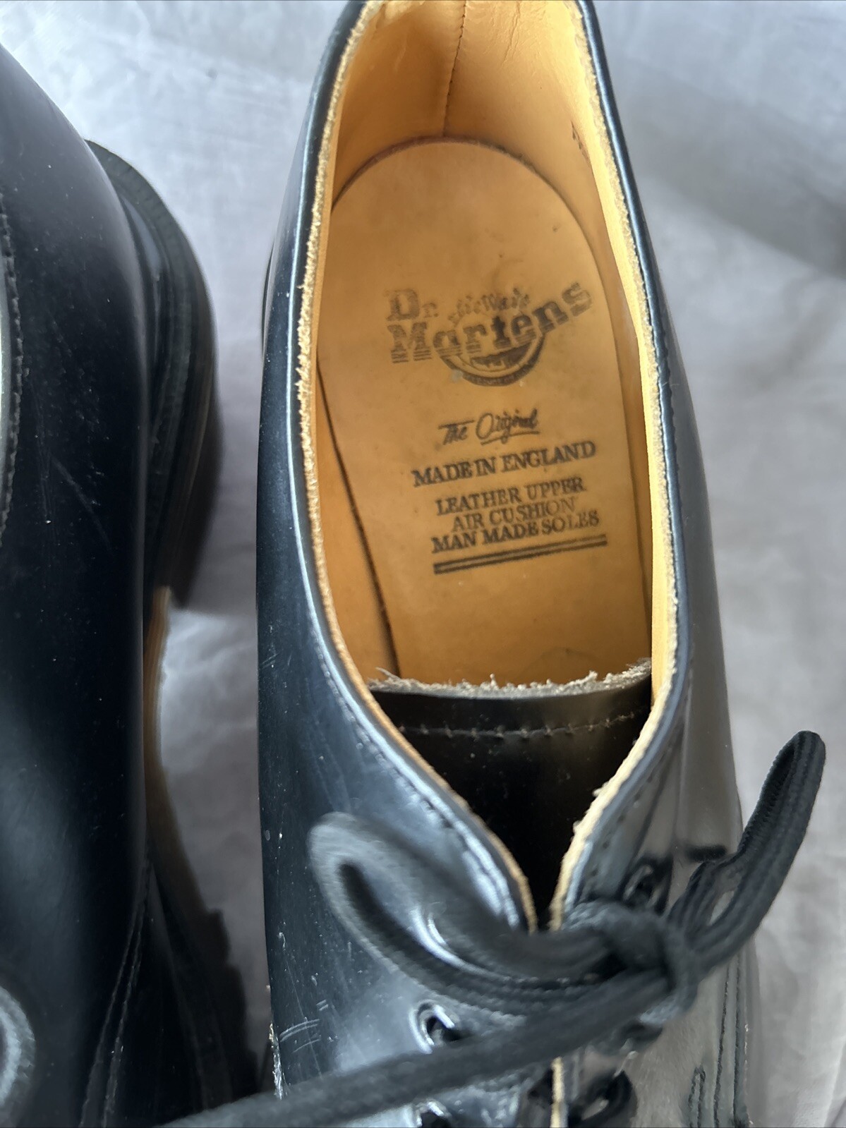 SAOLA Scarpe vintage Dr. Martens donna 3 Grommet stringate plateau Regno Unito taglia 5 Inghilterra