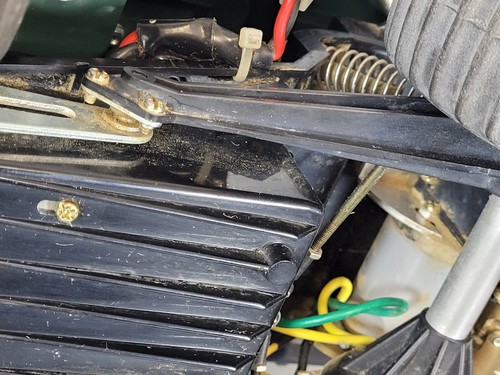 Vintage original 1982 Tamiya 1/10 R/C Wild Willy M38 Jeep for Parts or Restore - Picture 19 of 24