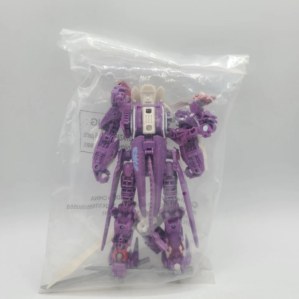 Botcon 2014 Transformers ATTENDEE Exclusive Knight Alpha Trizer - Image 2 of 2
